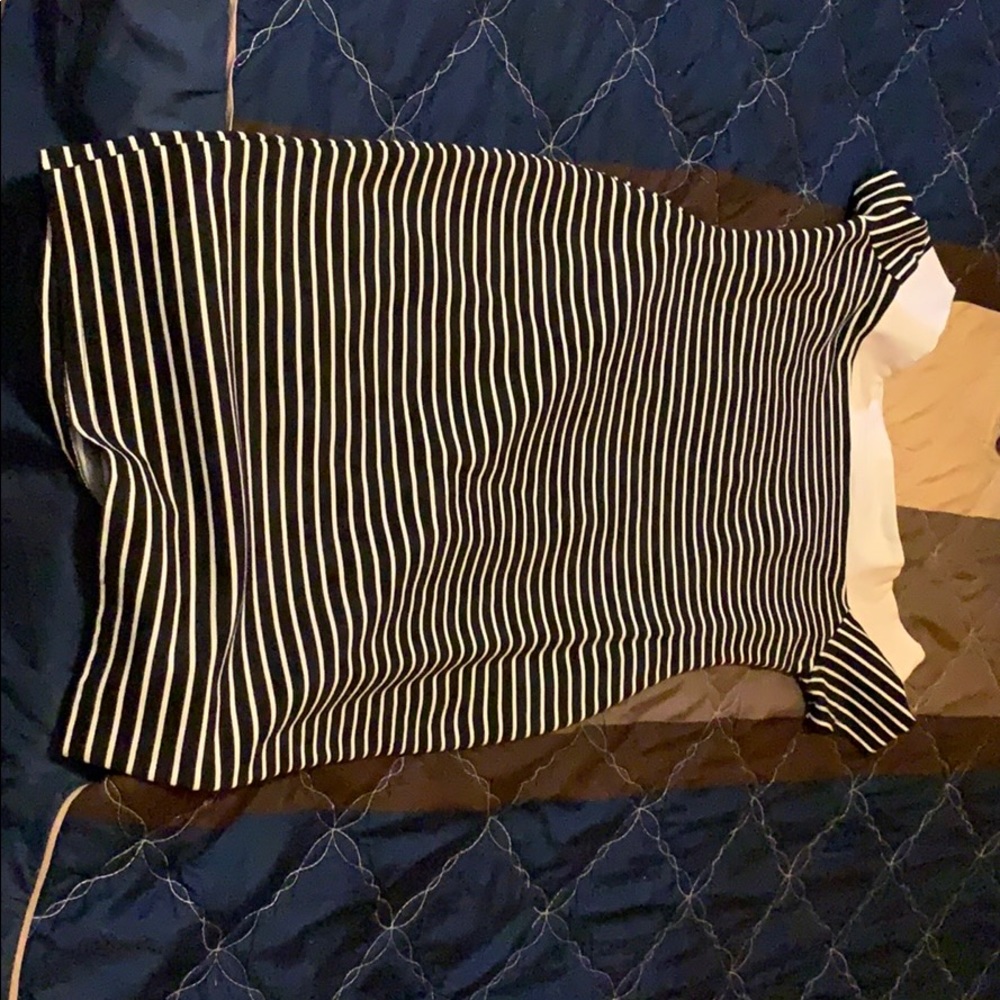 Off shoulders strip dress